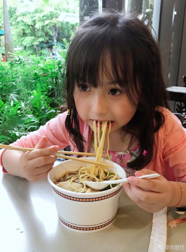 国庆节出生的男孩名字:独特命名,共庆祖国华诞